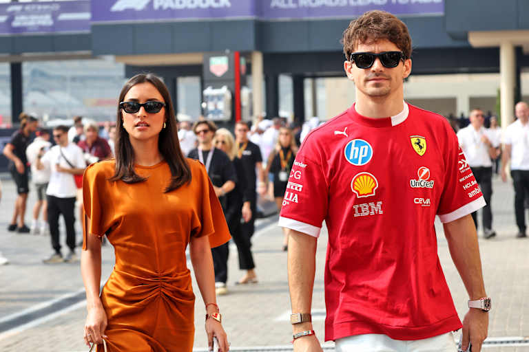 Alexandra Saint Mleux und Charles Leclerc