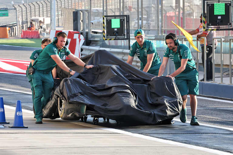 Erneut Probleme bei Aston Martin