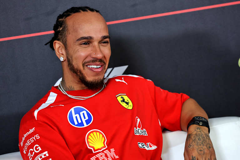 Lewis Hamilton beim zweiten Bahrain-Test