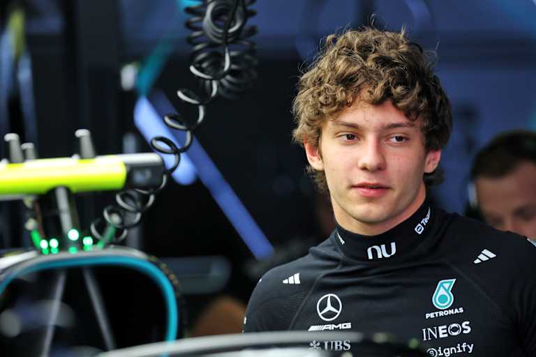 Mercedes-Nachwuchsstar Kimi Antonelli musste einen harten Crash einstecken