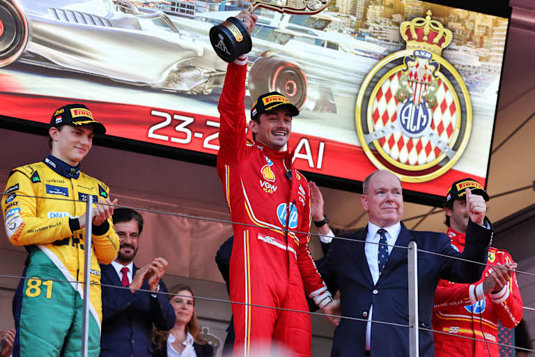 Charles Leclerc und Fürst Albert II. von Monaco 