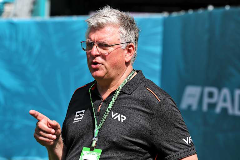 Otmar Szafnauer hält auf beide Mercedes-Piloten grosse Stücke