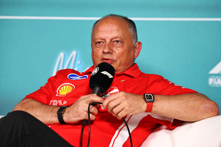 Ferrari-Teamchef Fred Vasseur weiss, was den Zeitverlust verursacht