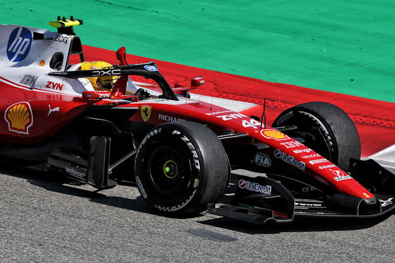 Lewis Hamilton nach seinem Sieg in Spanien
