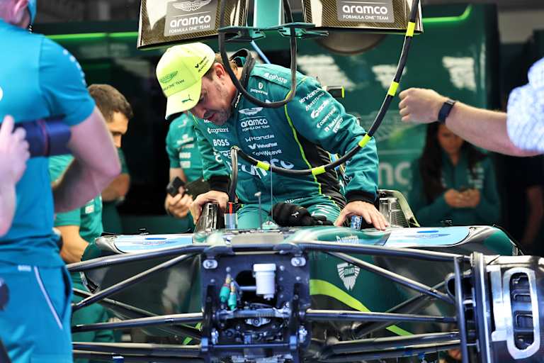 Fernando Alonso weiss: Vor dem Aston Martin Team liegt noch viel Arbeit