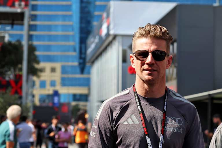 Nico Hülkenberg im Fahrerlager von Baku