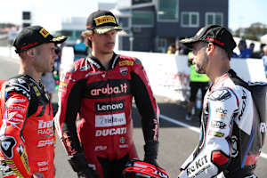 Von links: Alvaro Bautista, Nicolo Bulega und Miguel Oliveira