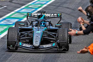 George Russell sorgte mit dem Melbourne-Sieg für Freude im Mercedes-Team
