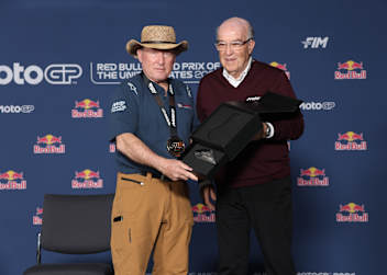 Kenny Roberts mit Carmelo Ezpeleta