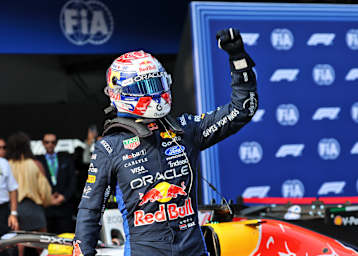 Max Verstappen startet in den Bahrain-GP in Malaysia von Pole
