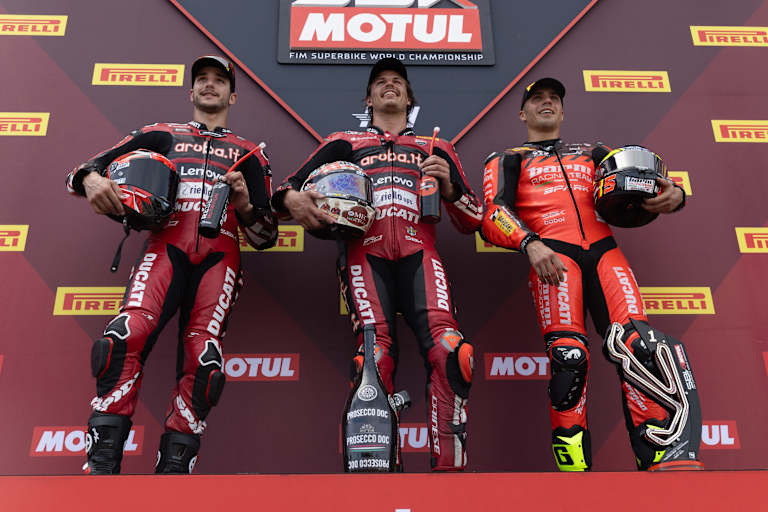 Iker Lecuona, Nicolo Bulega und Yari Montella (v.l.)