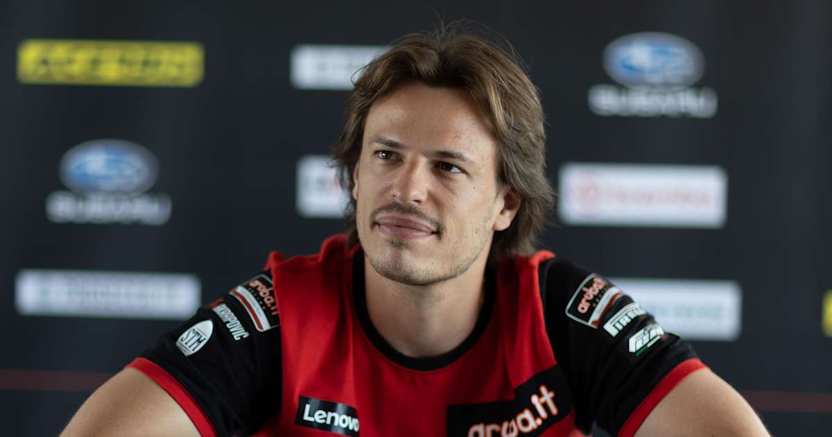 Unter-den-Augen-der-Ducati-Chefs-Kein-Zittern-und-Zaudern-bei-Nico-Bulega