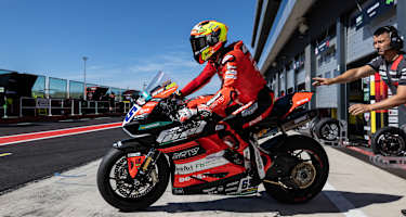 Philipp Öttl auf der Ducati von Feel Racing