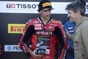 Carlos Checa und Nicolo Bulega trafen sich mehrfach