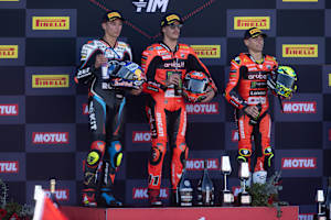Der Größenunterschied auf dem Podium ist auffällig