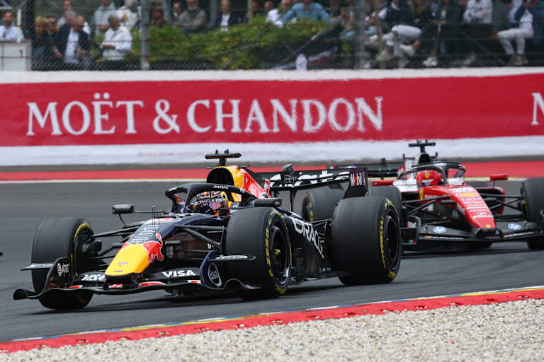 Max Verstappen war zwischenzeitlich vor Leclerc unterwegs