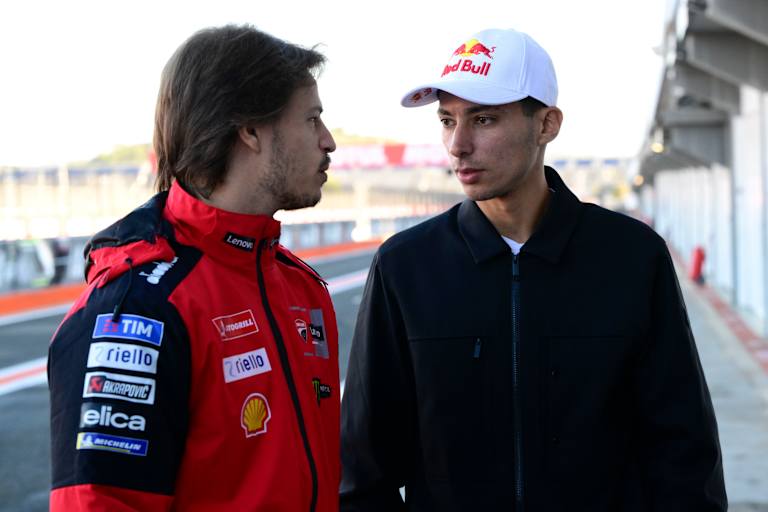 Nicolo Bulega (li.) und Toprak Razgatlioglu