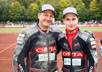 Immel Schramm (li.) mit neuem Beifahrer Mika Bacher