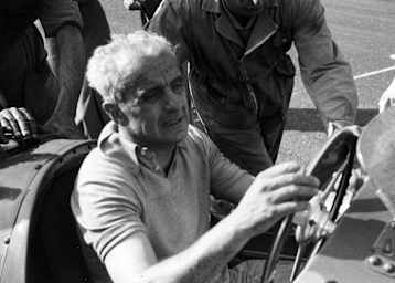 Der italienische Rennfahrer Gigi Villoresi 1952