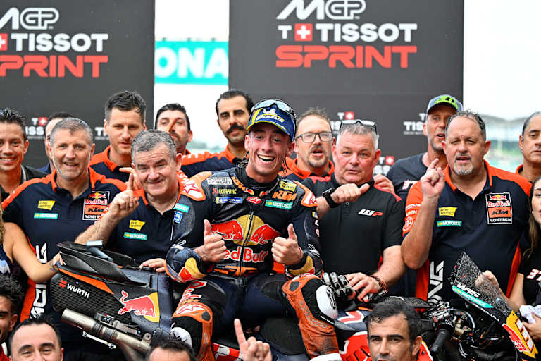 Pedro Acosta und die KTM-Crew hatten zu feiern
