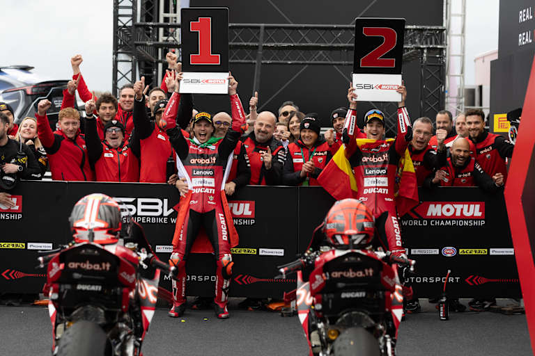 Großer Jubel bei Ducati im Superpole-Race