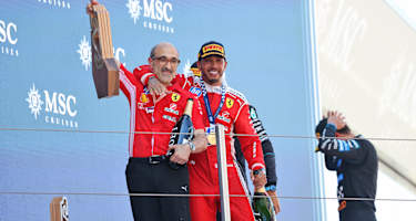 Carlo Santi und Lewis Hamilton