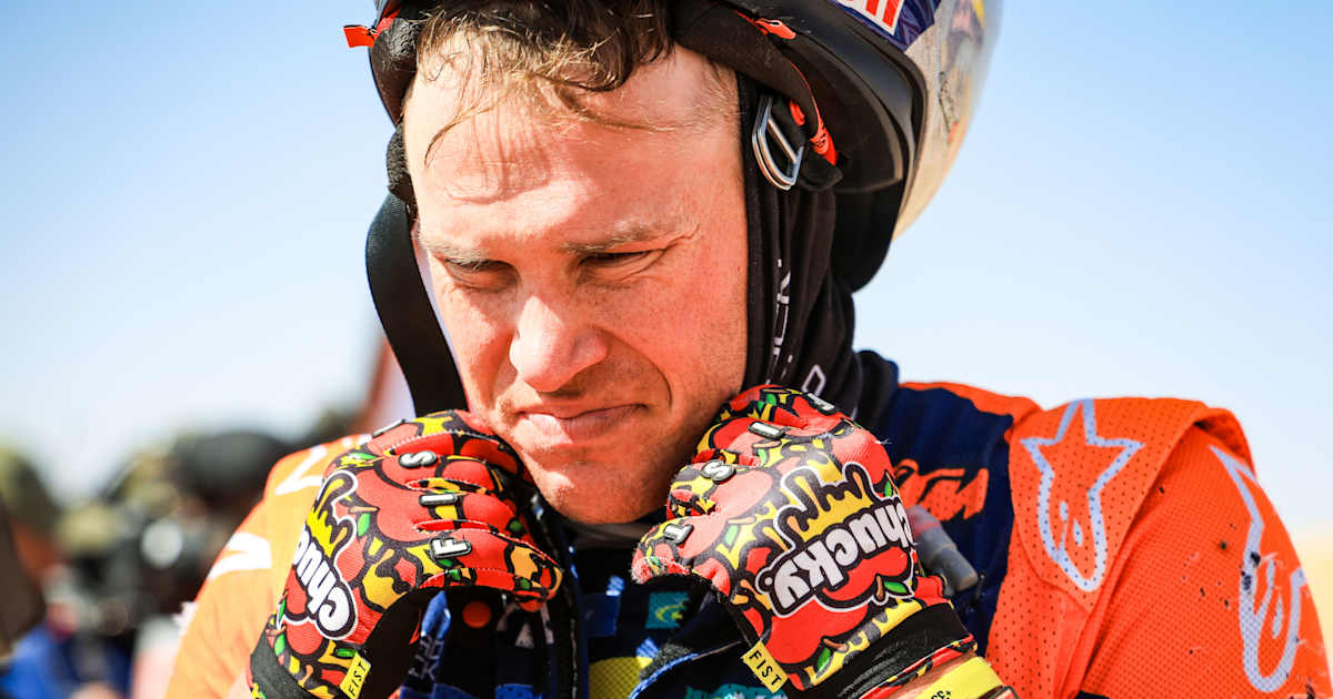 Sturz-auf-Etappe-10-Daniel-Sanders-KTM-will-trotz-Bruch-nicht-aufgeben