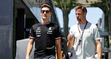 Jenson Button (rechts) mit George Russell