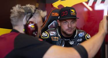 Sam Lowes und sein Team trugen in Donington Park Trauerflor