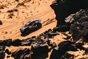 Matthias Ekström im Ford Raptor auf dem Weg zum Sieg der vierten Etappe