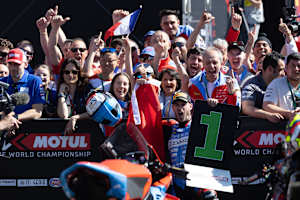 Jubel bei ZX MOTO: Debise holt zweiten Supersport-Sieg