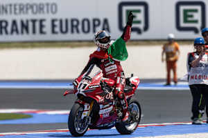 Nicolo Bulega ist der Dominator der Superbike-WM 2026