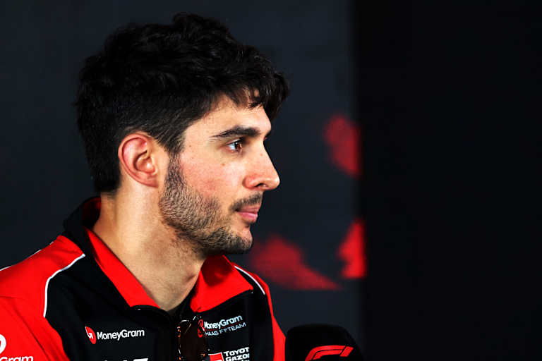 Esteban Ocon glaubt an die Chance, eine Gefahr für die Gegner zu sein