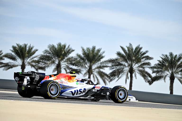 Liam Lawson in Bahrain