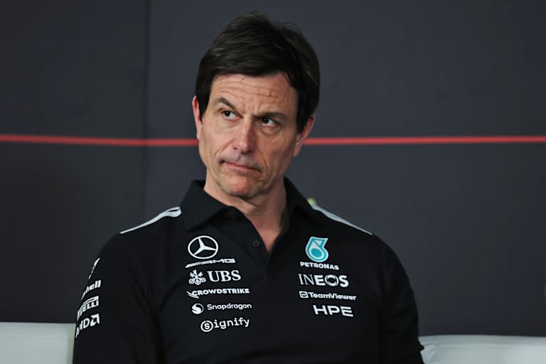 Mercedes-Teamchef Toto Wolff redete den Motor-Trick-Vorteil klein