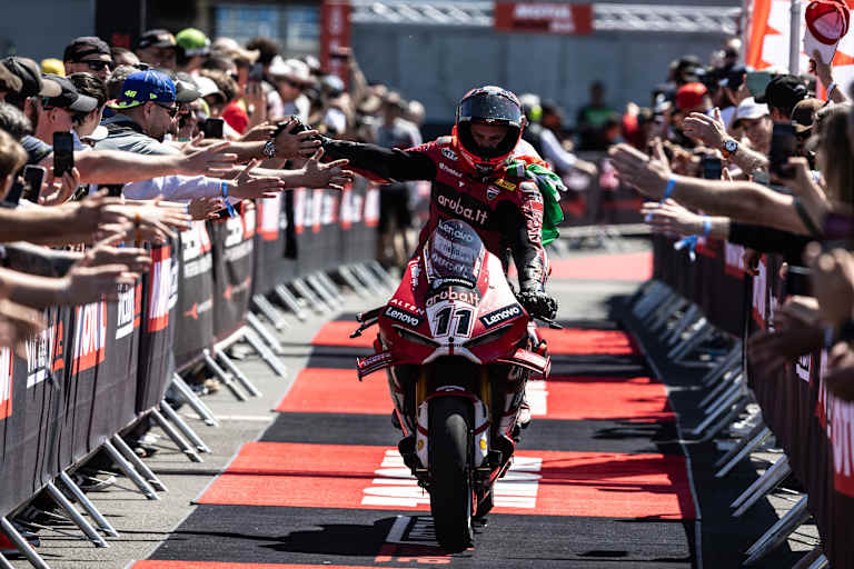 Wieder ein Triple von Ducati-Star Nicolo Bulega