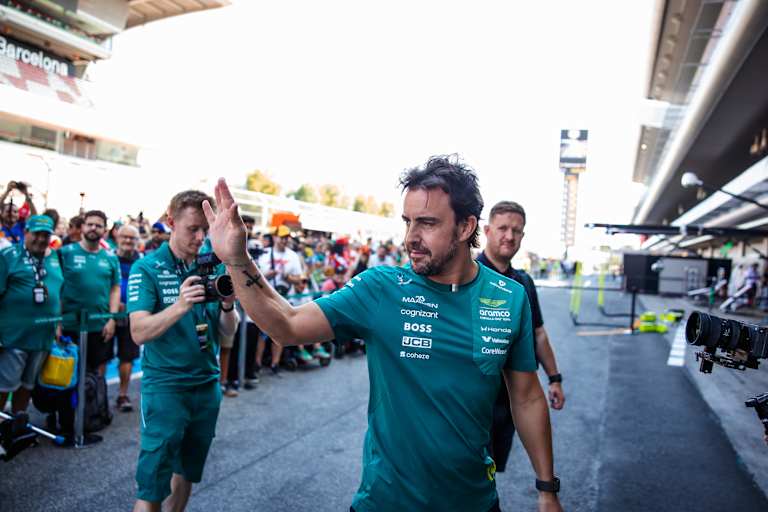 Fernando Alonso setzt seine Hoffnungen auf das Aston-Martin-Upgrade