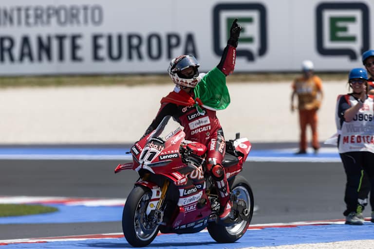 Nicolo Bulega ist der Dominator der Superbike-WM 2026