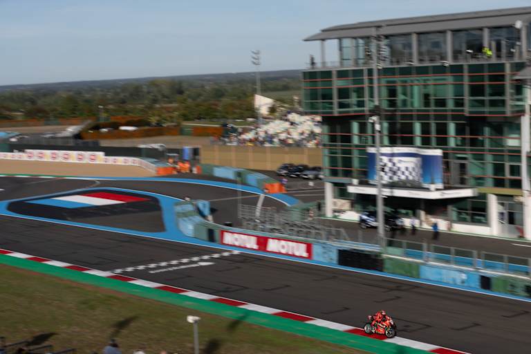 Die Superbike-WM 2026 gastiert an diesem Wochenende in Magny-Cours