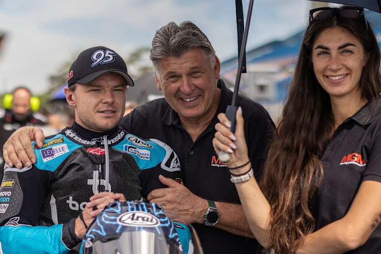 Tarran Mackenzie mit MGM-Teamchef Michael Galinski