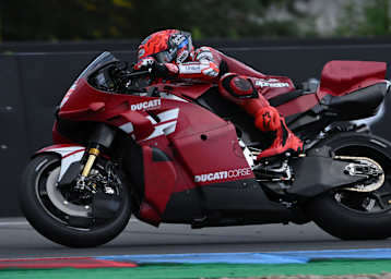 Marc Marquez mit der 850er-Ducati beim Brünn-Test