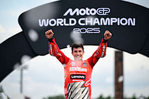 Marc Marquez könnte bald eine weitere Trophäe in seinen Händen halten