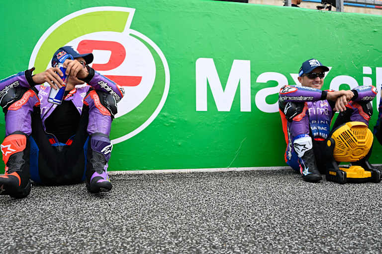 Toprak und Miller vor dem Start zum Sprintrennen