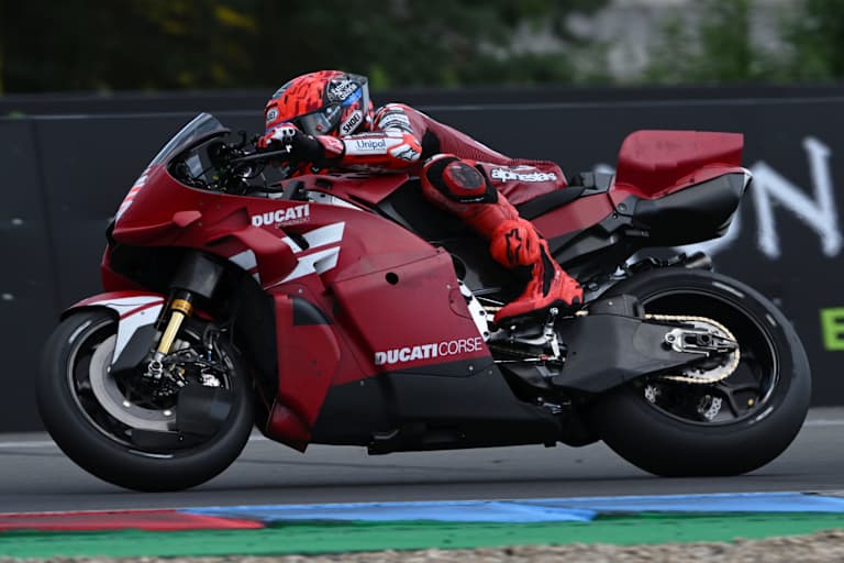 Marc Marquez mit der 850er-Ducati beim Brünn-Test