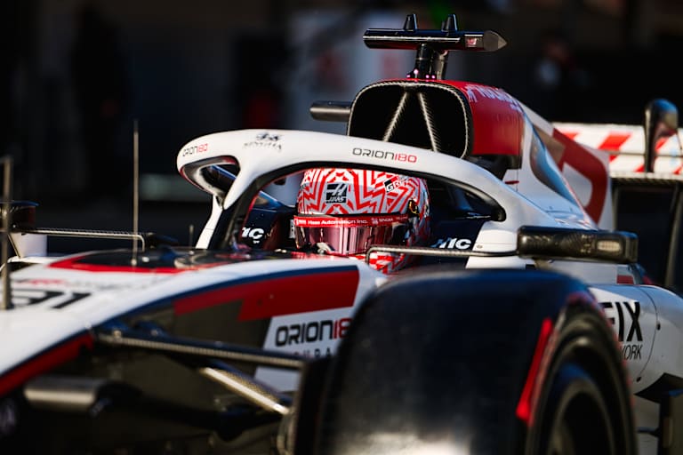 Esteban Ocon erlebte beim Shakedown am Steuer des VF-26 eine Überraschung