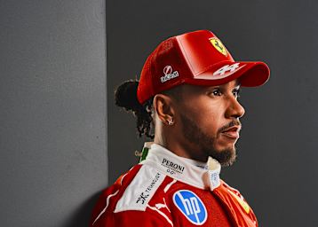 Lewis Hamilton freut sich auf den Start der Testfahrten in Barcelona