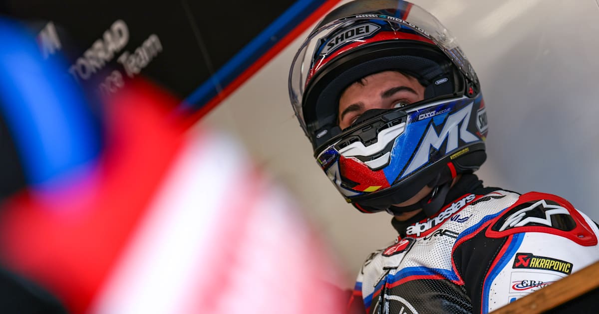 BMW-in-Suzuka-vor-den-MotoGP-und-SBK-Stars-Reiterberger-super-happy-