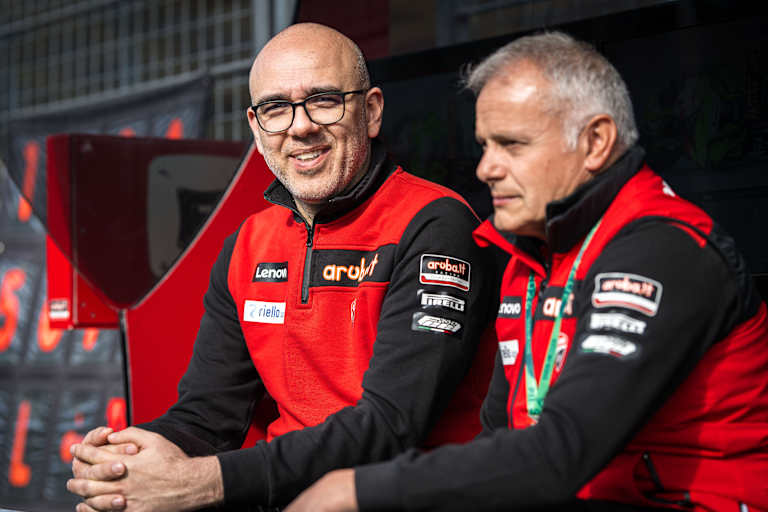 Aruba-Chef Stefano Cecconi (li.) mit Teammanager Serafino Foti