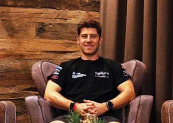 Marcel Schrötter fährt zweigleisig