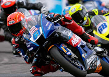 Can Öncü führt das BSB-Feld an, dahinter Oli Bayliss
